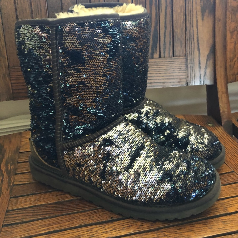 UGGS
